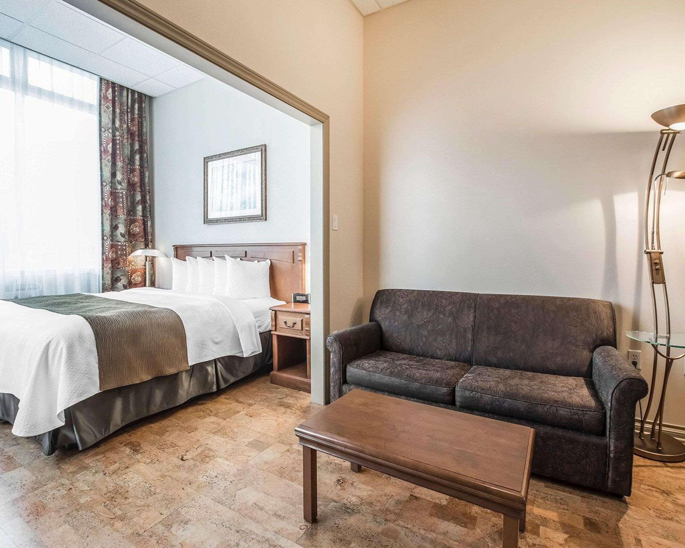 דראמונדוויל Quality Suites מראה חיצוני תמונה